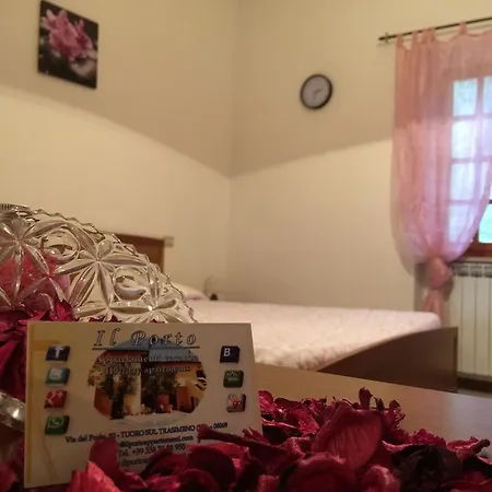 Il Porto טואורו סול טראסימנו