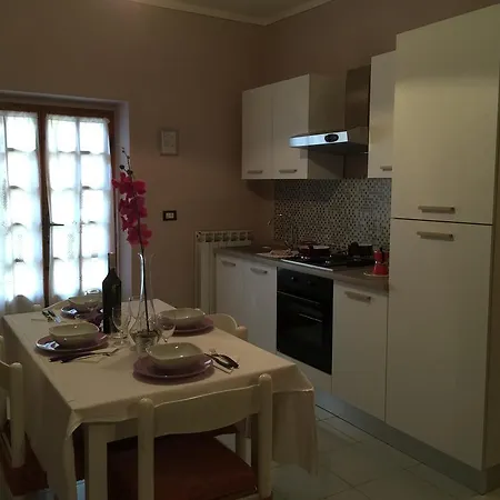 Il Porto מלון דירות טואורו סול טראסימנו