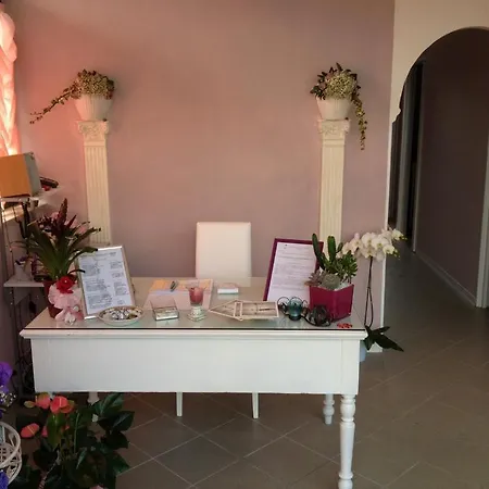 Il Porto מלון דירות טואורו סול טראסימנו