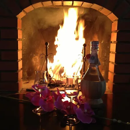 Il Porto 4* טואורו סול טראסימנו