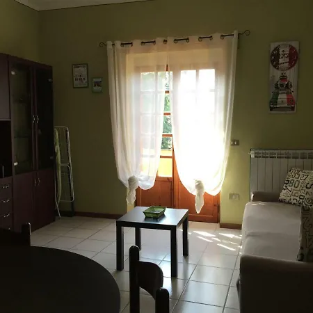 Il Porto מלון דירות טואורו סול טראסימנו