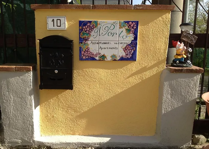 Il Porto Aparthotel Tuoro sul Trasimeno